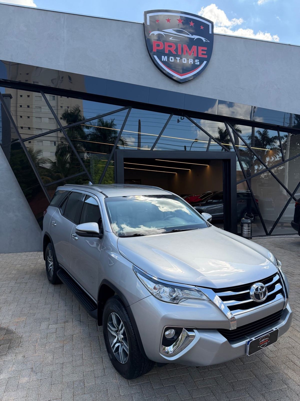 TOYOTA SW4 2.7 SRV 4X2