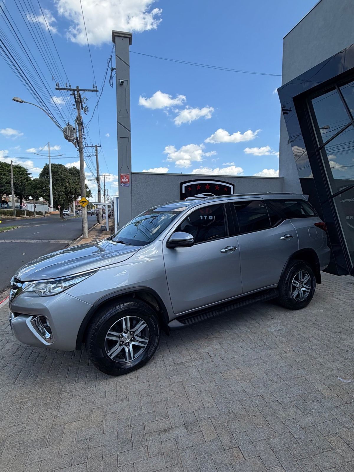 TOYOTA SW4 2.7 SRV 4X2