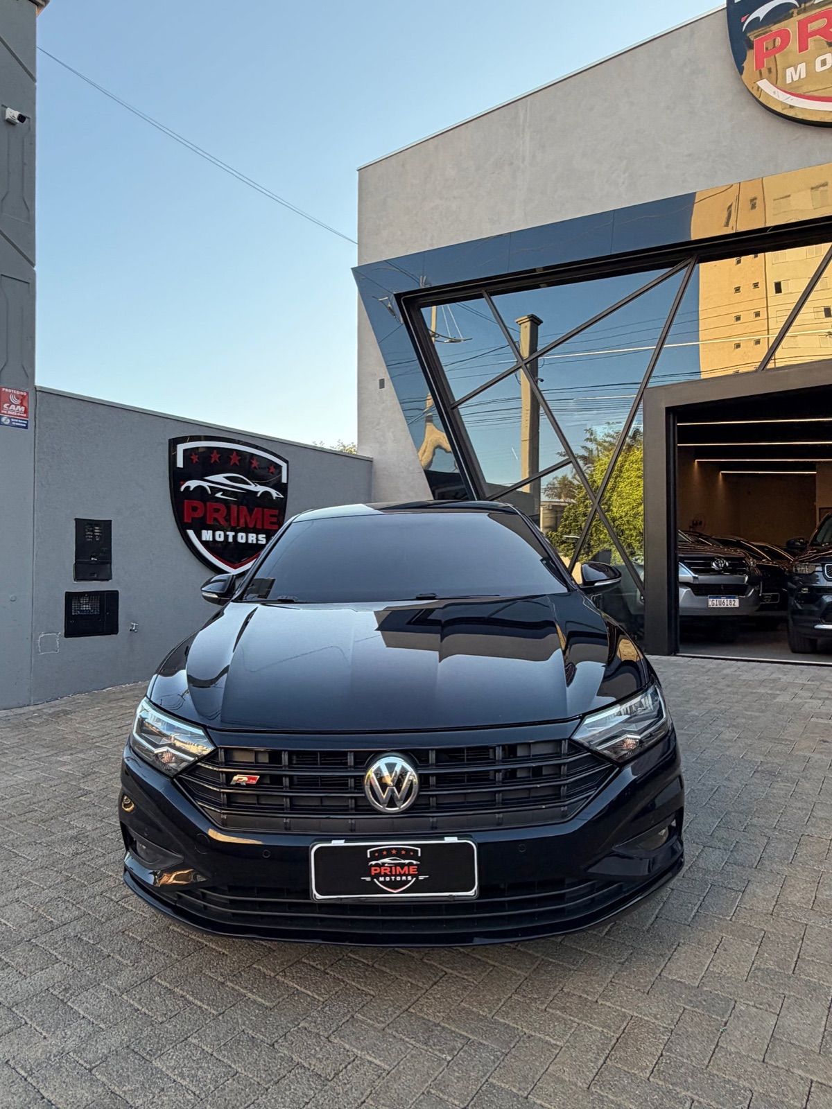 VOLKSWAGEM JETTA R-LINE