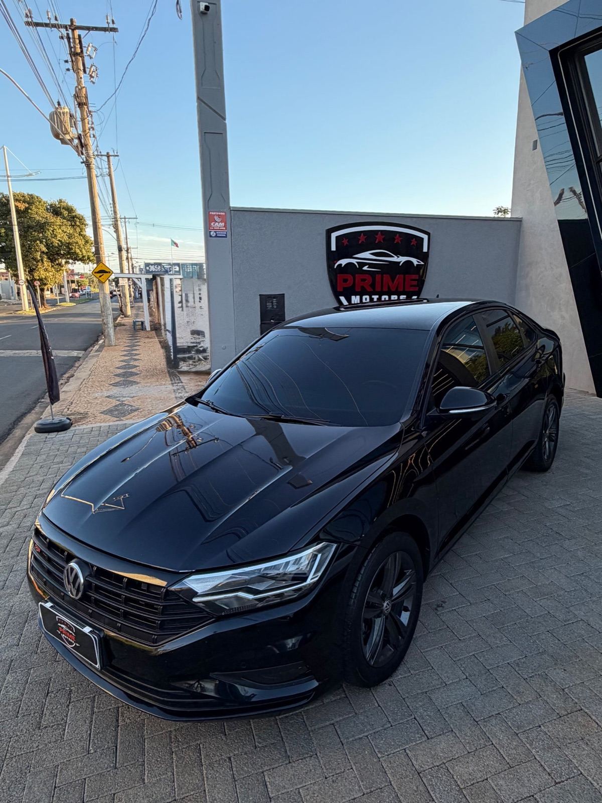 VOLKSWAGEM JETTA R-LINE
