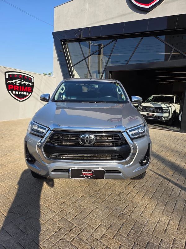 Toyota Hilux SRX